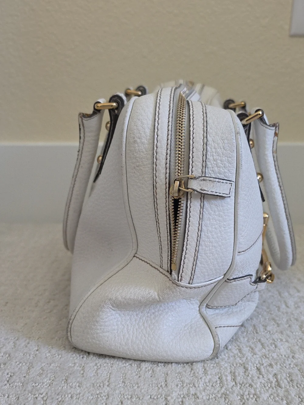 Gucci White Leather Vintage Purse